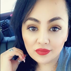 Meet your Posher, Ceci